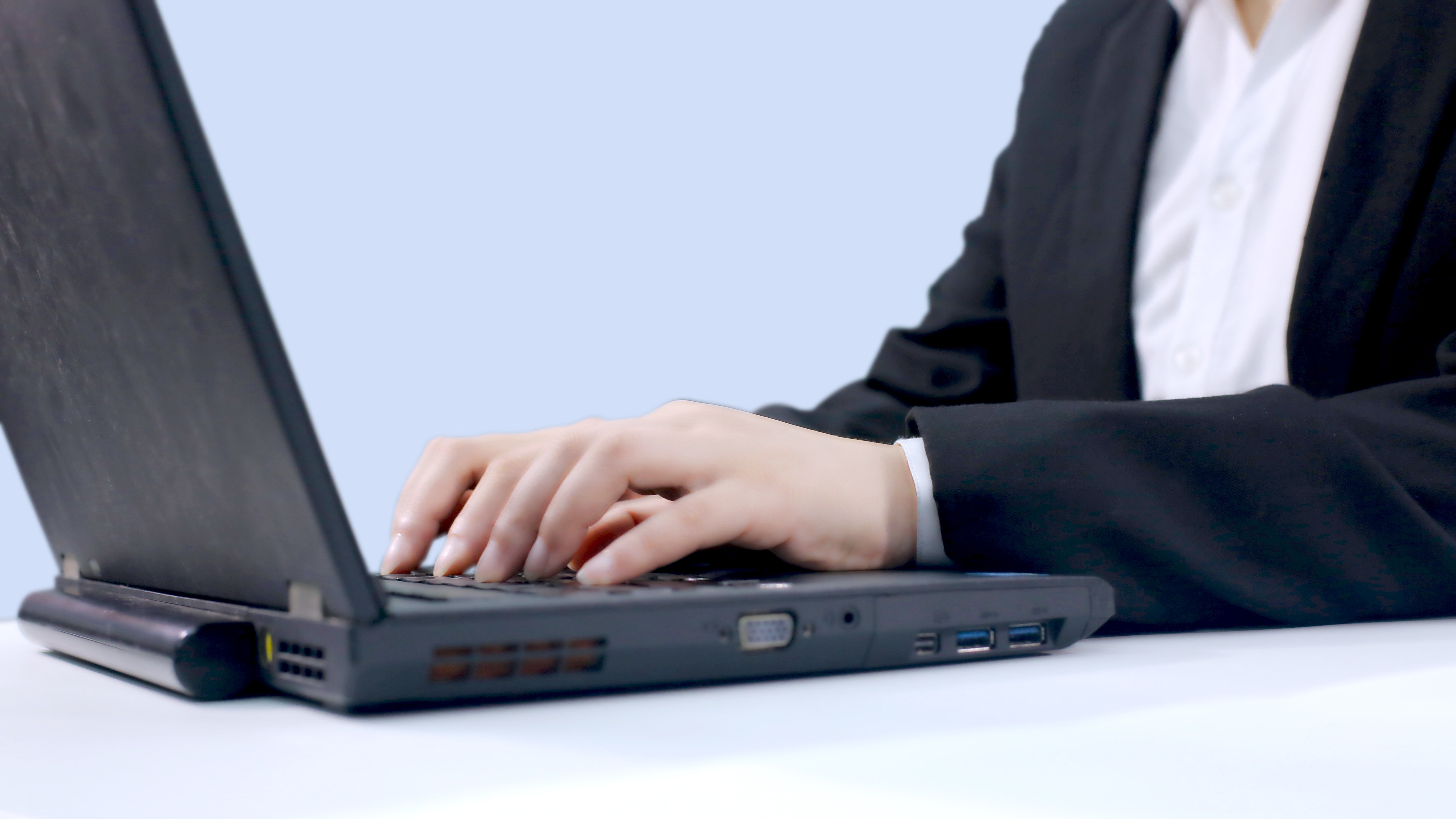 康斯特2025年營收5.90億元，歸母凈利潤1.04億元