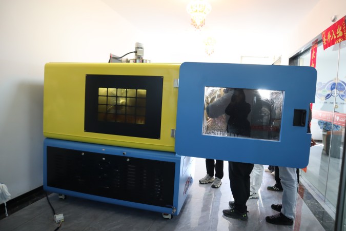 蒸汽噴射試驗機：上海XX公司到訪我司上海程斯考察設備